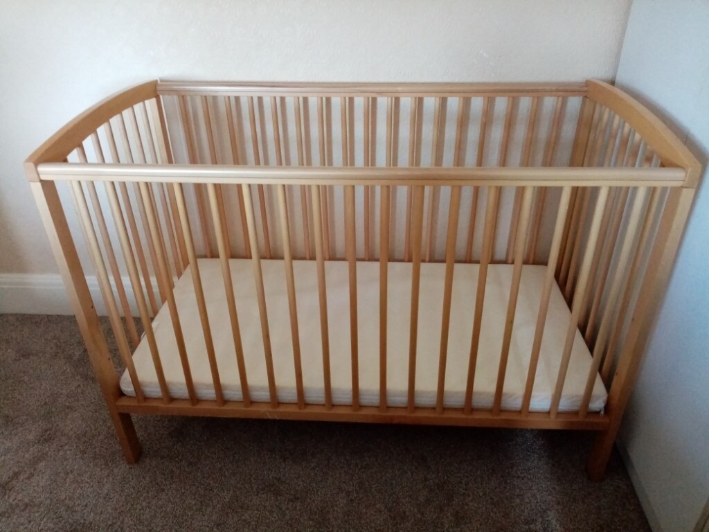 gumtree cot bed